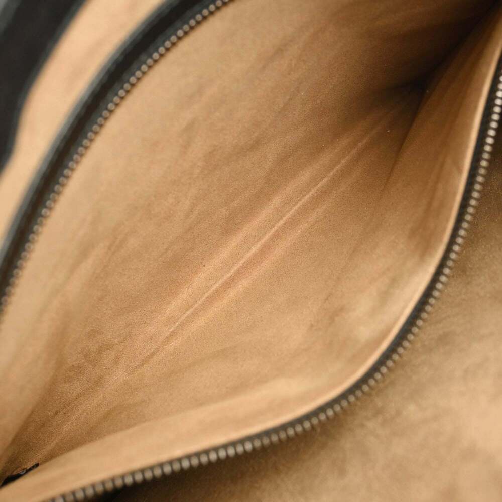 GUCCI Black Leather Clutch Bag - Picture 9 of 11
